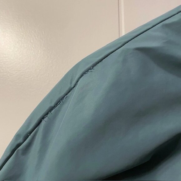 NWT Athleta Westerly Jacket Size Medium Deep Ocean Teal Anorak Rain Coat - Picture 16 of 16